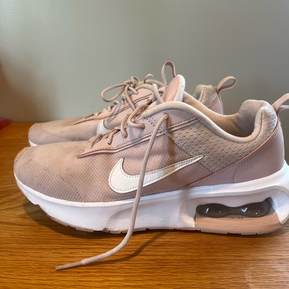 Nike air max Intrlk lite pink